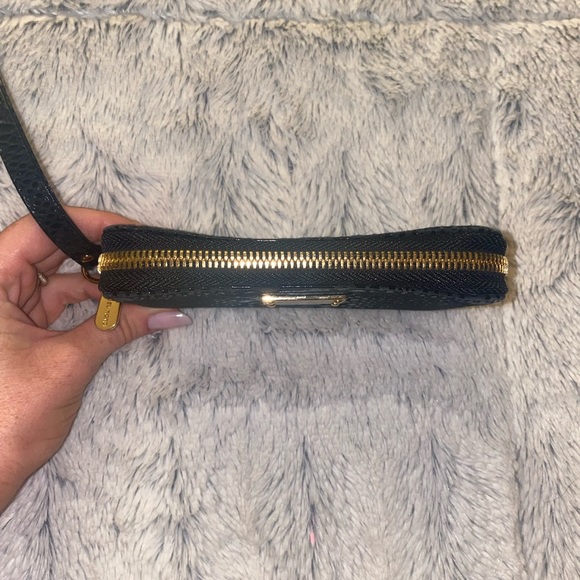 Michael Kors wallet! - Picture 2 of 4